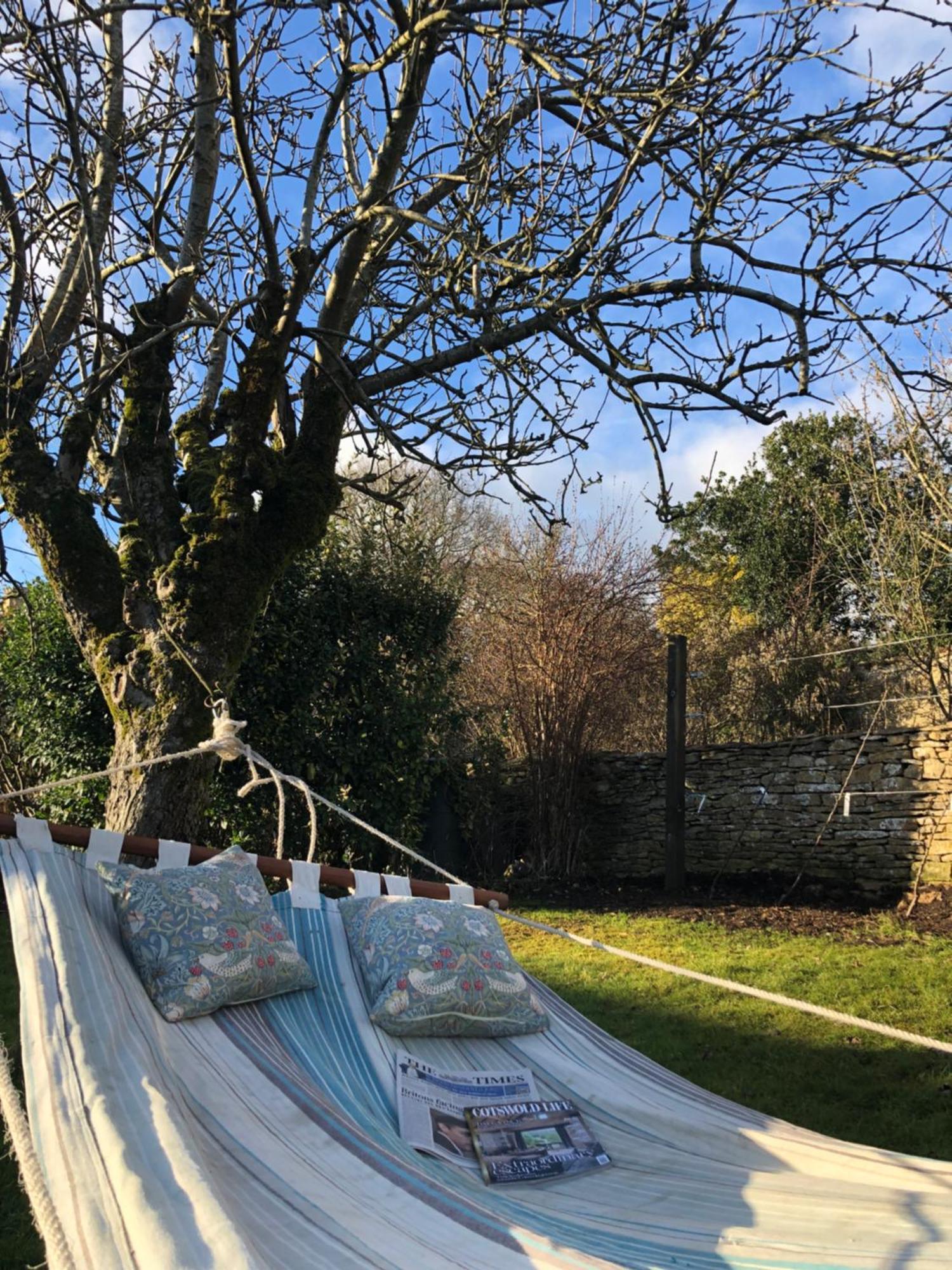 Green Valley, Cotswold Stay With Hamper Cheltenham Esterno foto
